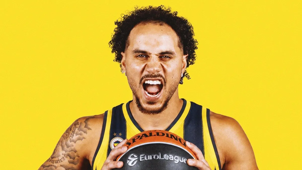 Shane Larkin Fenerbahçe Beko'da resmen açıklandı
