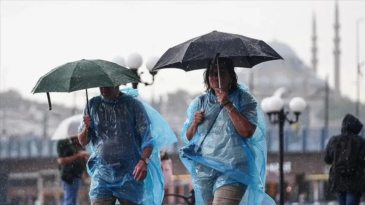 Sıcaklıklar Düşüyor: Meteoroloji'den Sağanak ve Fırtına Uyarısı