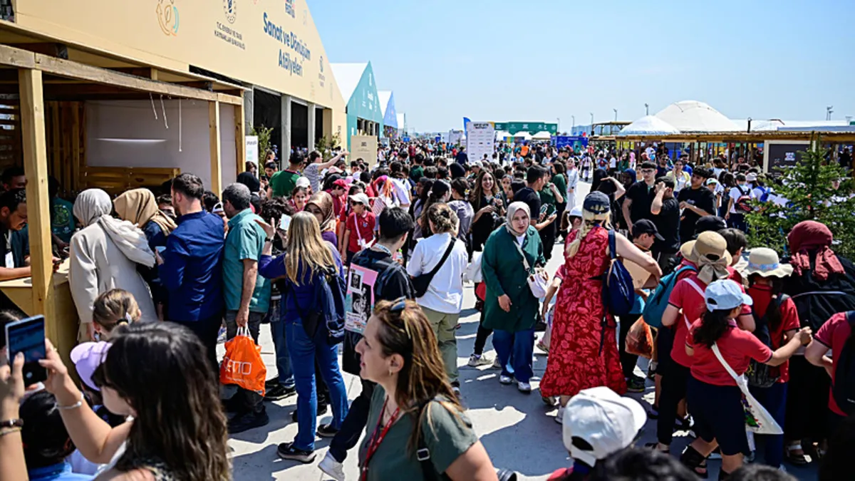 Sıfır Atık Festivali'ne ailelerden ve gençlerden yoğun ilgi