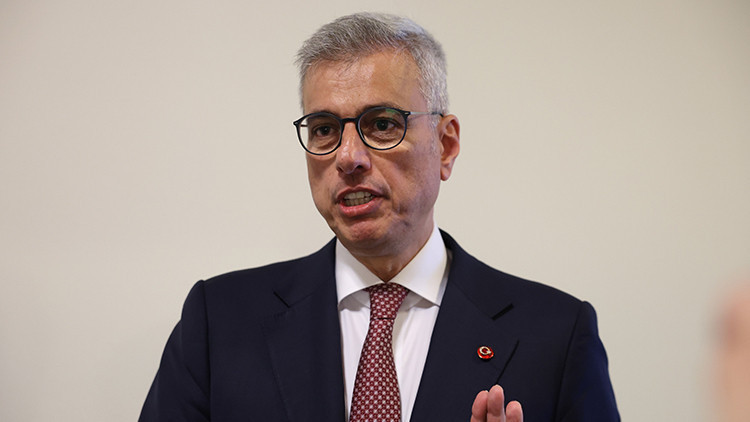 Sigaraya başlama yaşı 18'in altına düştü: Bakanlık harekete geçiyor