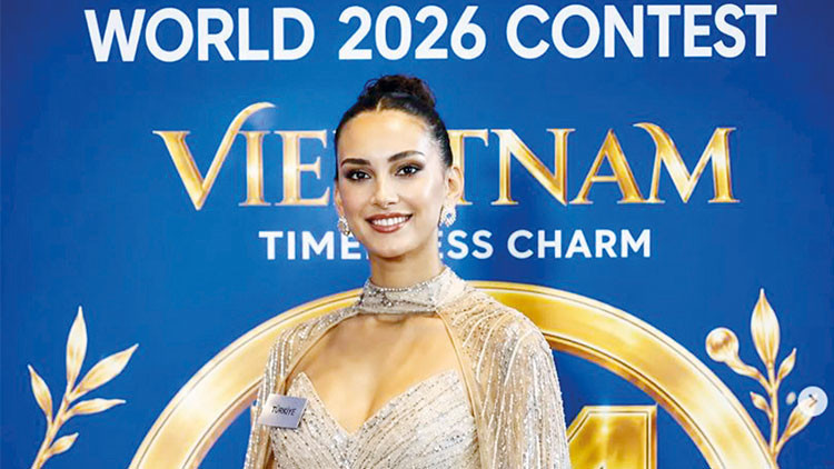 Sıla Saraydemir'den Vietnam'da Muhteşem Çıkış