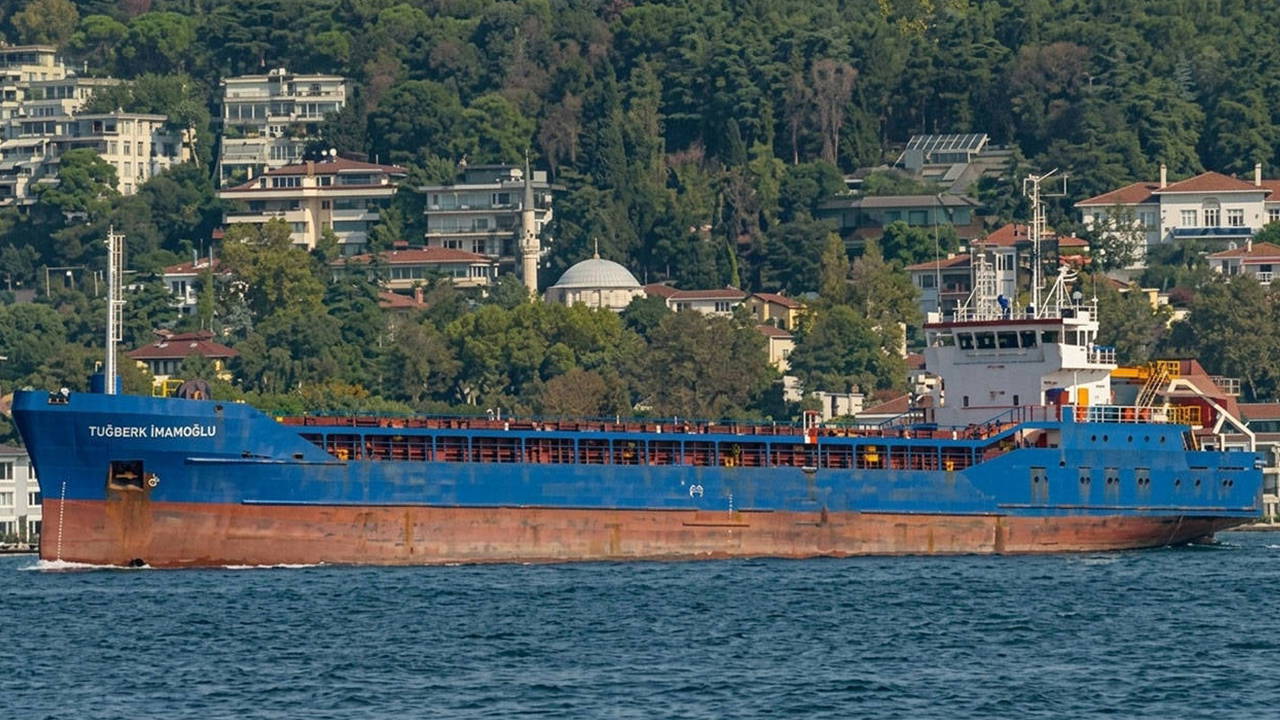 Silivri Açıklarında Gemi Kazası: Tuğberk Battı, 10 TAYFANIN ARanMASI SÜRÜYOR
