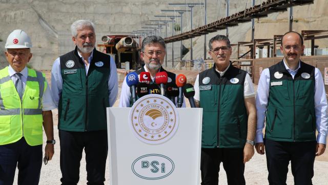 Silvan Barajı'nın Mühendislik Harikası Olduğunu Açıkladı: Bakan Yumaklı'dan Kalkınma Mesajı