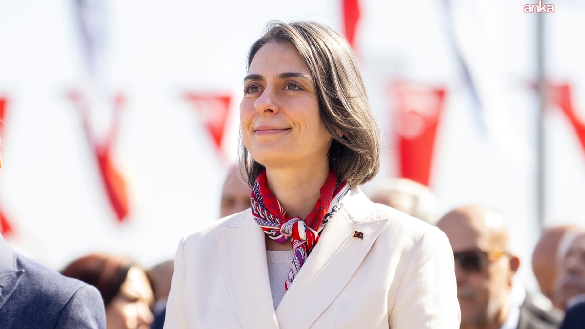 Sinem Dedetaş'tan Cezaevinden Dayanışma Mesajı: "Boynunuz Asla