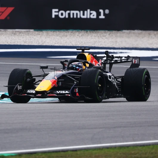 Singapur GP Sprint: Verstappen Kazandı, Red Bull Zirvede