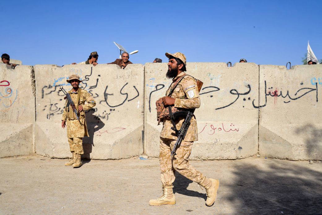 Sınır Hattında Gerilim: Pakistan Ordusu Taliban Mevzilerini Vurdu
