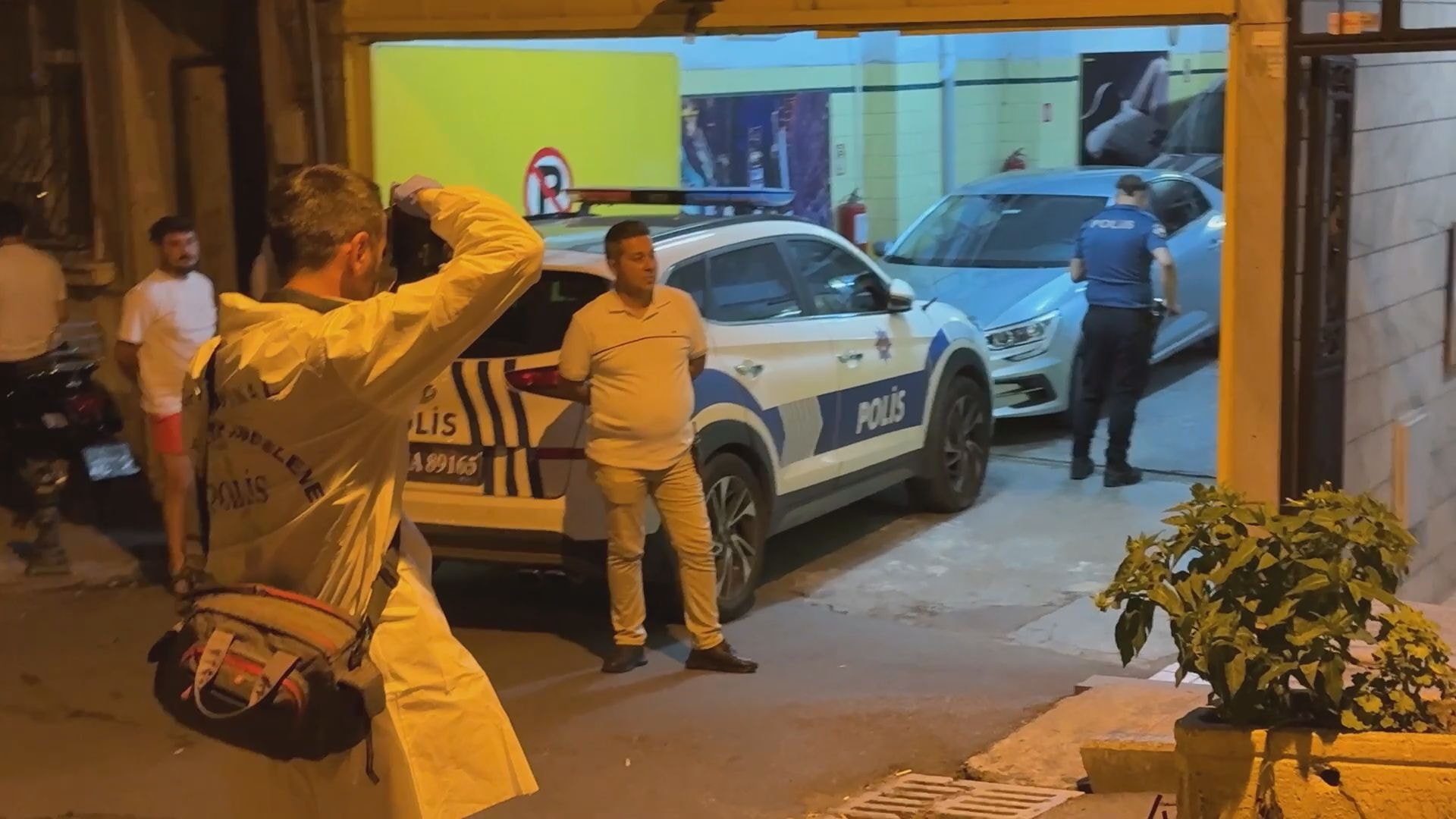 Şişli'de Silah Sesleri: Batuhan Bıyıkoğlu Odasında Ağır Yaralı Bulundu