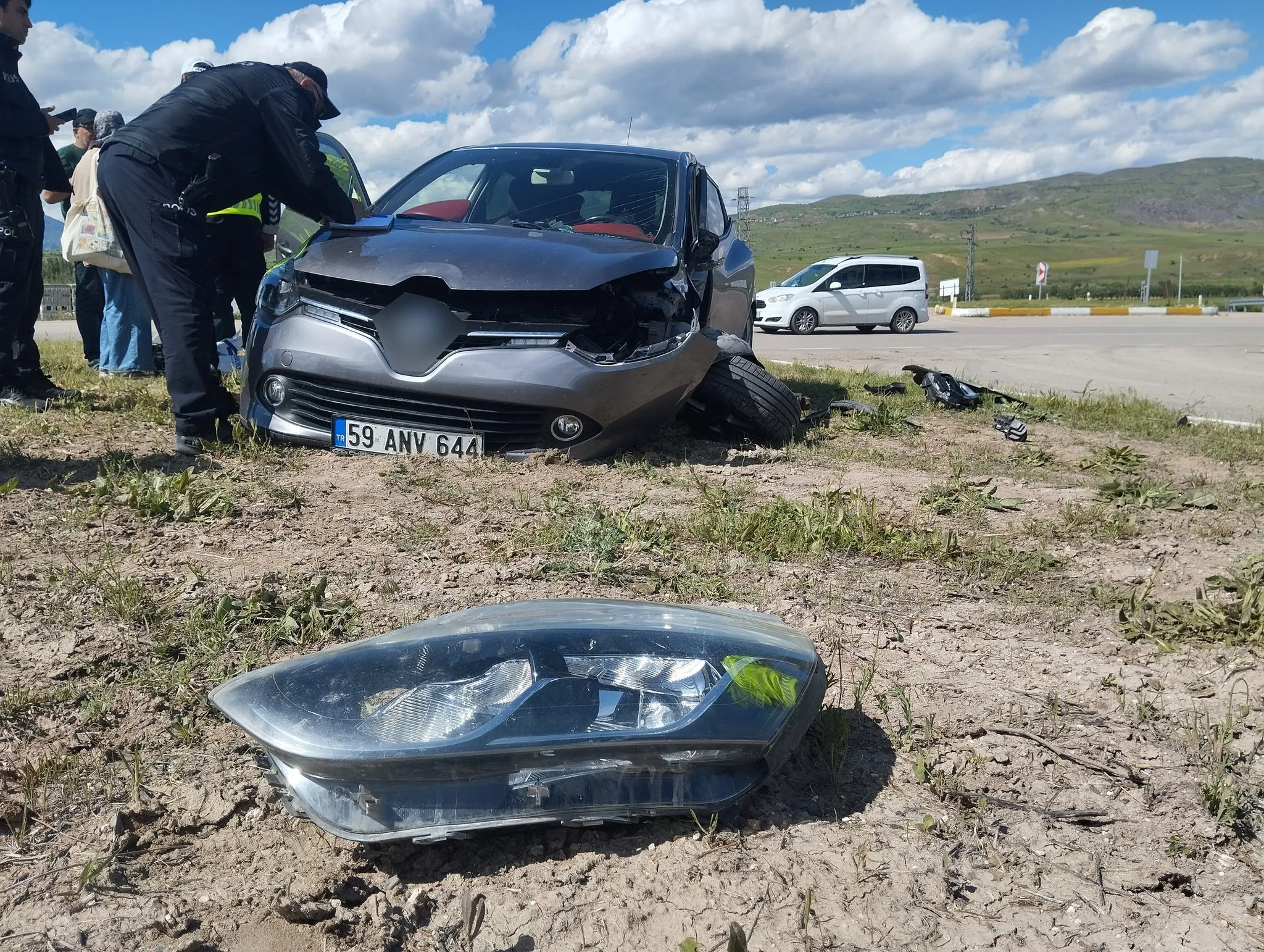 Sivas Suşehri'nde kavşakta çarpışma: 4 yaralı