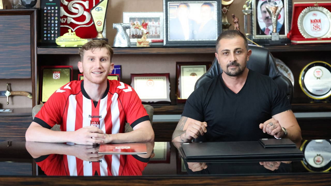 Sivasspor Transfer Tahtasını Açtı: 4 Yeni İsim Kadroda