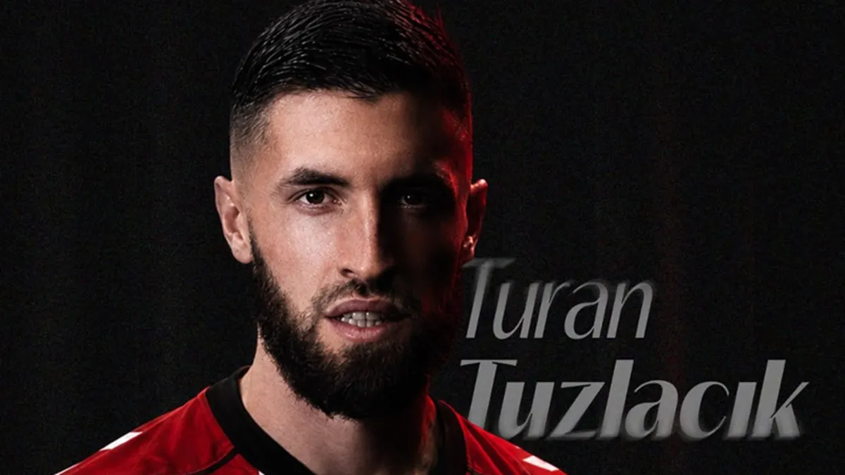 Sivasspor, Turan Tuzlacık ile Sözleşme İmzaladı