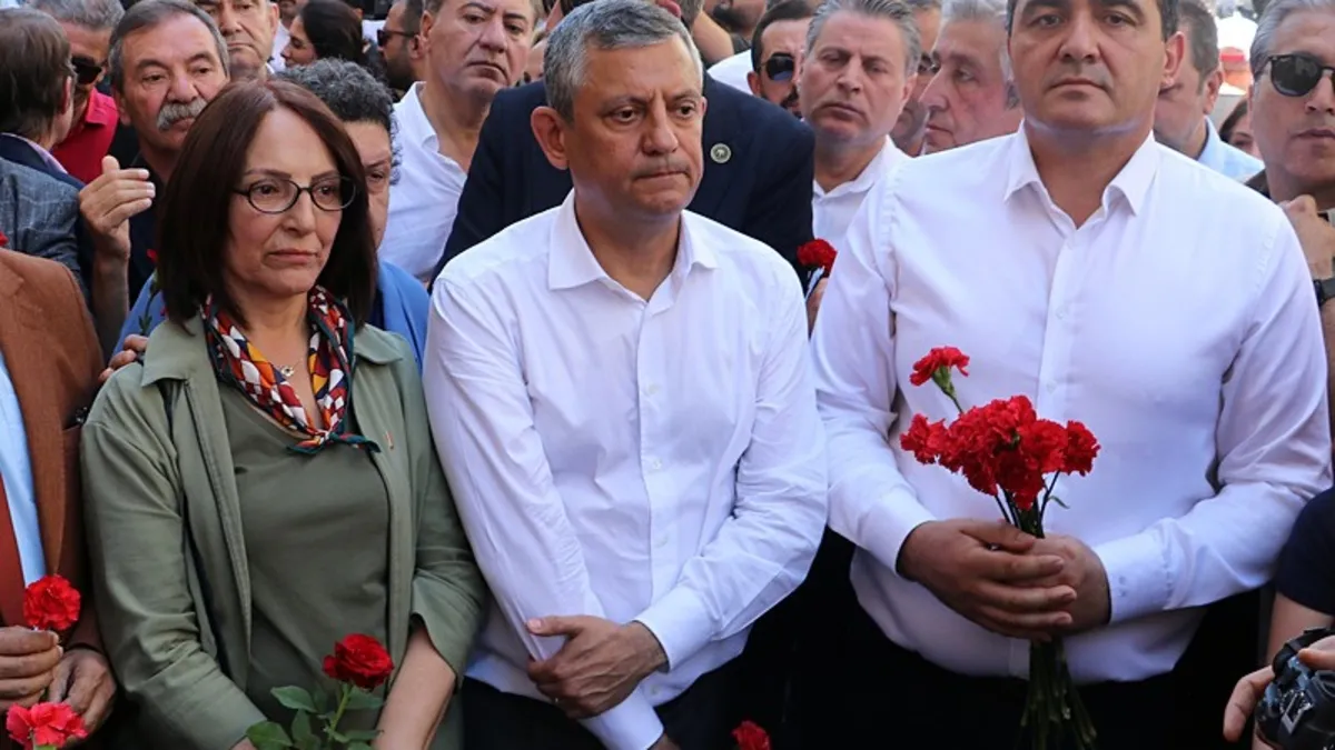 Sivas'ta Alevilerden Özgür Özel'e Tepki: Siyasetinizi Dışarıda Yapın