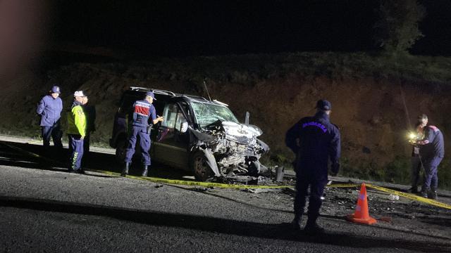 Sivas'ta feci kaza: 3 kişi hayatını kaybetti, 2 kişi yaralandı