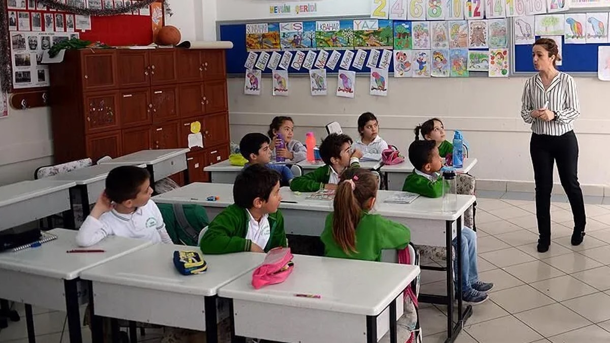 Skandal İhale: MEB İnşaat Şirketinden 'Öğretmen' Kiraladı