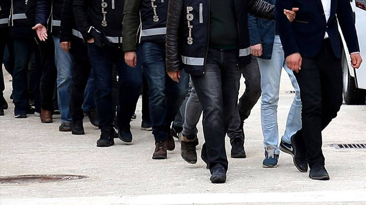 Sokak Hakkı Adıyla Haraç Toplayan Çeteye 24 Tutuklama