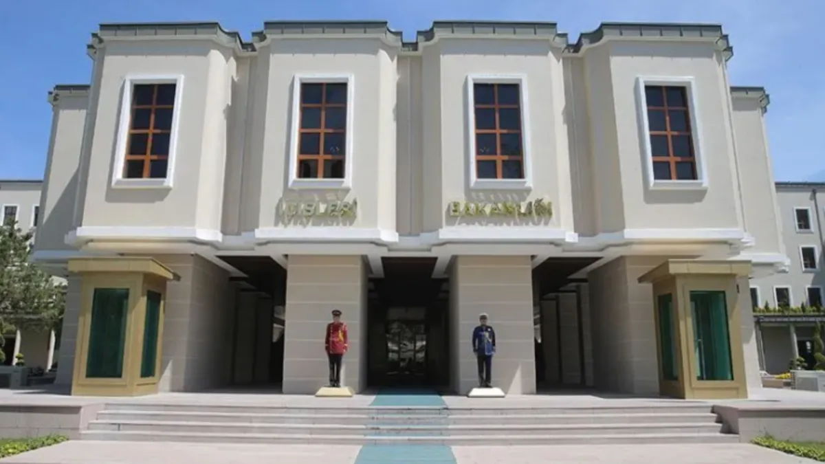 Sokak köpeği saldırılarında ihmali olan 2 belediye başkanına soruşturma izni
