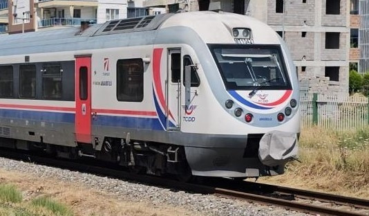 Söke'de Tren Kazası: Ölçüm Çalışması Yapan Kadın Hayatını Kaybetti