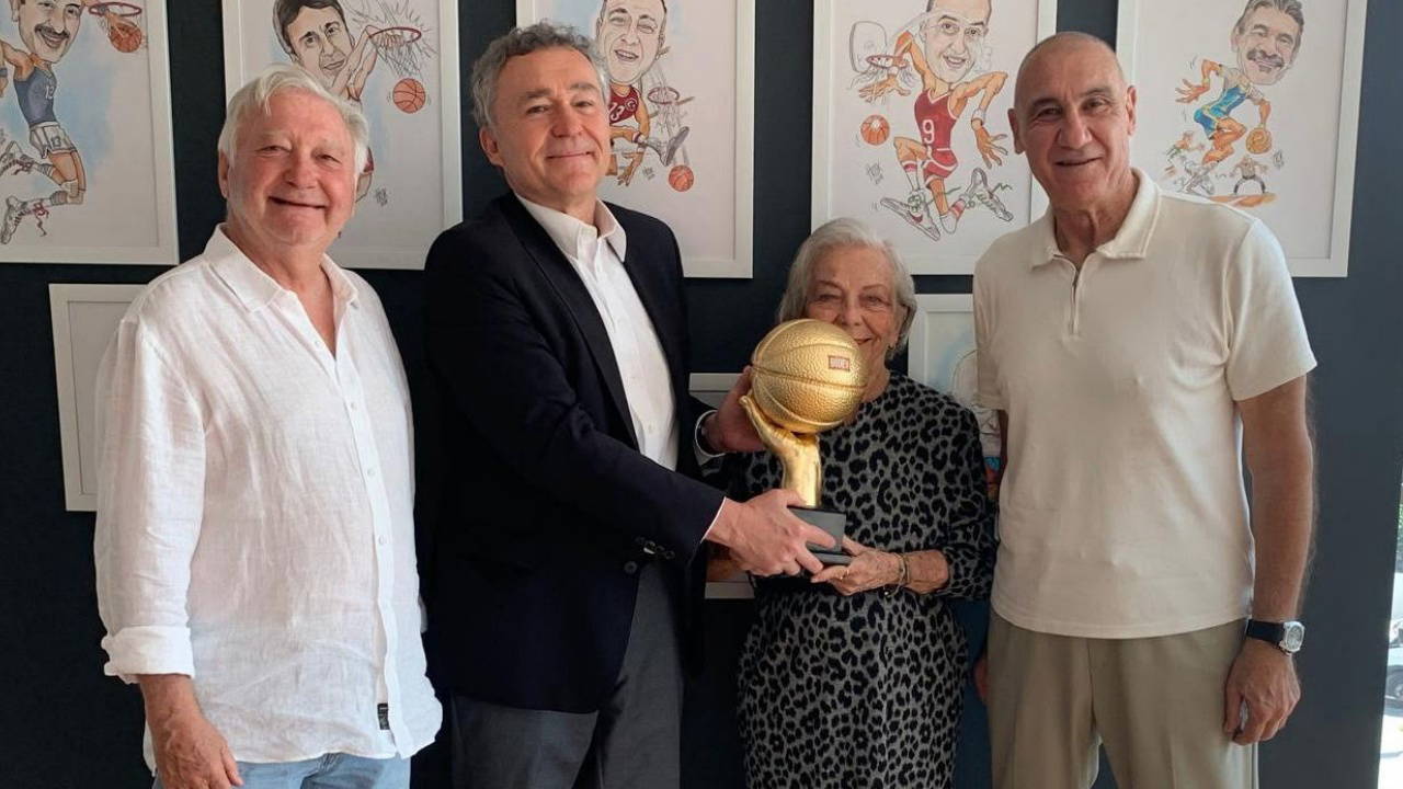 Solakoğlu ailesine BİDEV'den vefa ödülü
