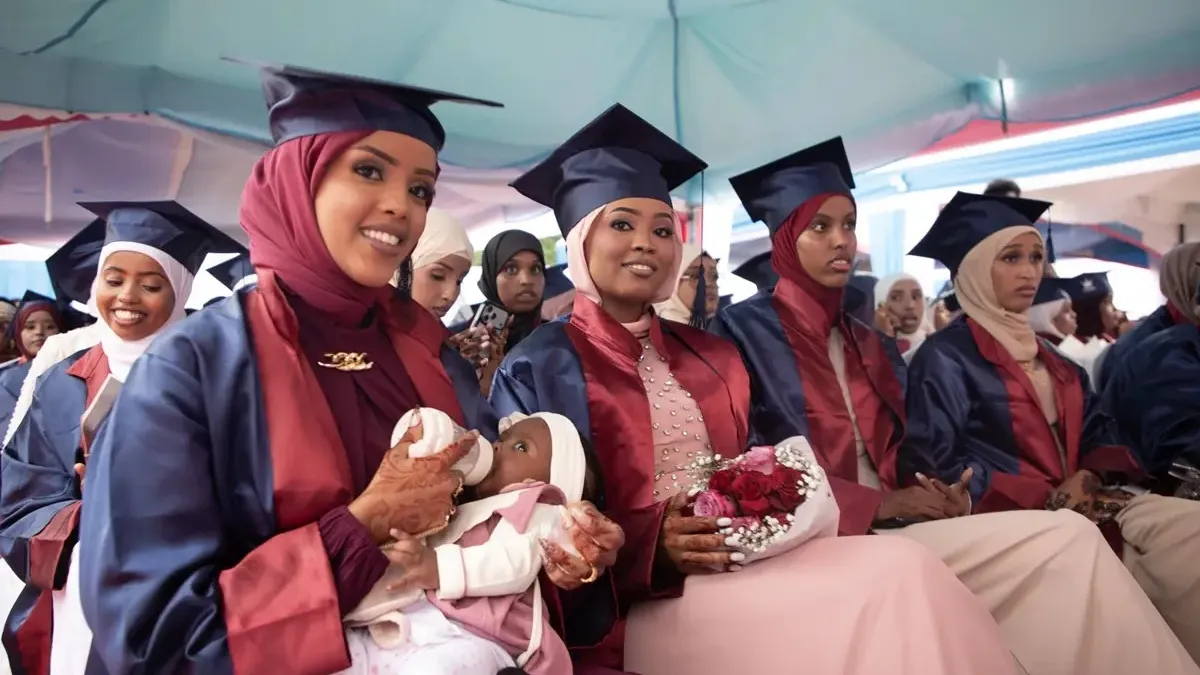 Somali'deki Türk Sağlık Fakültesi 50 Öğrencisini Mezun Etti