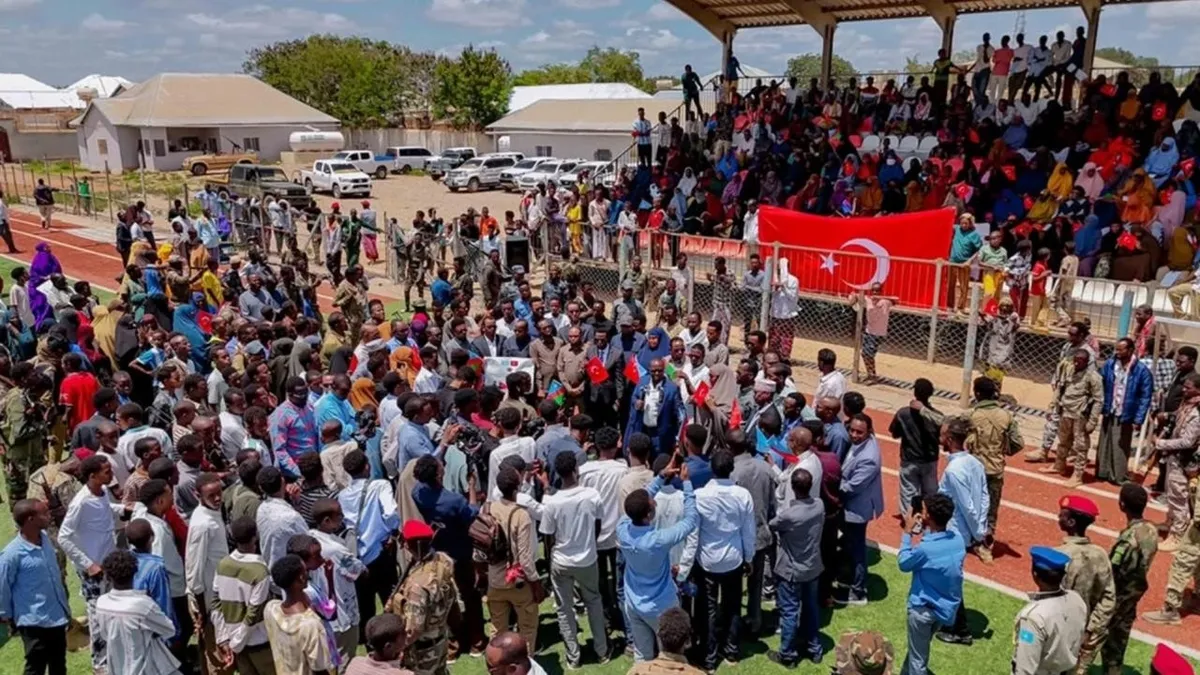 Somali'de Türkiye'ye Teşekkür Gösterileri: Binlerce Kişi Sokaklarda