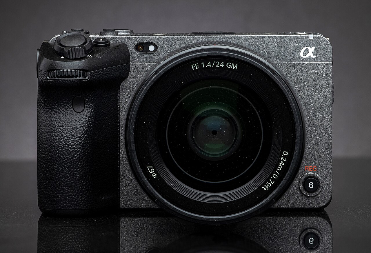 Sony FX5 Sinema Kamerası Tanıtıldı: Profesyonellere Yeni Standart