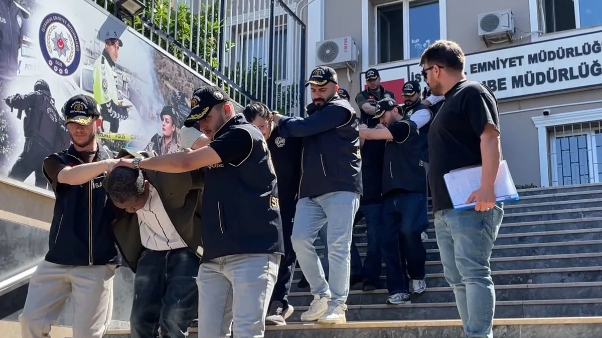 Sosyal medyada aşk tuzağı: Hong Konglu kadın 41 milyon lira dolandırıldı