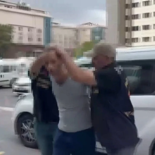 Sosyal Medyada Cumhurbaşkanı'na Hakaret: Şüpheli İstanbul'da Yakalandı