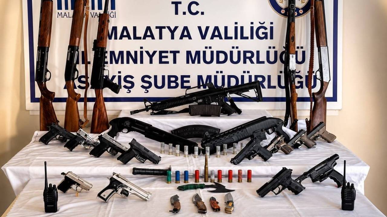 Sosyal medyada silah teşhirine operasyon: 56 gözaltı