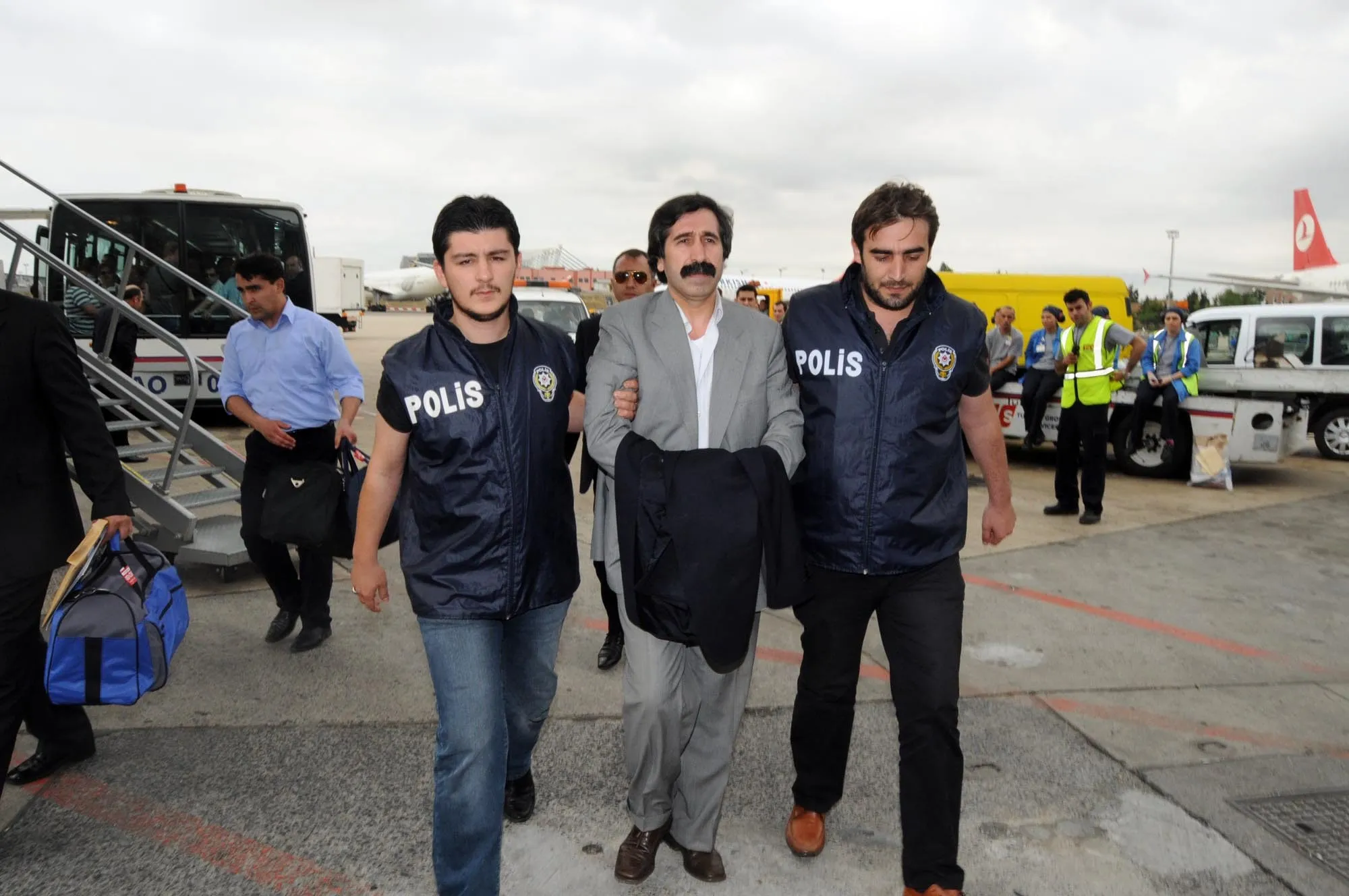 Söylemezler çetesine büyük darbe: Esnafı haraca bağlamışlardı