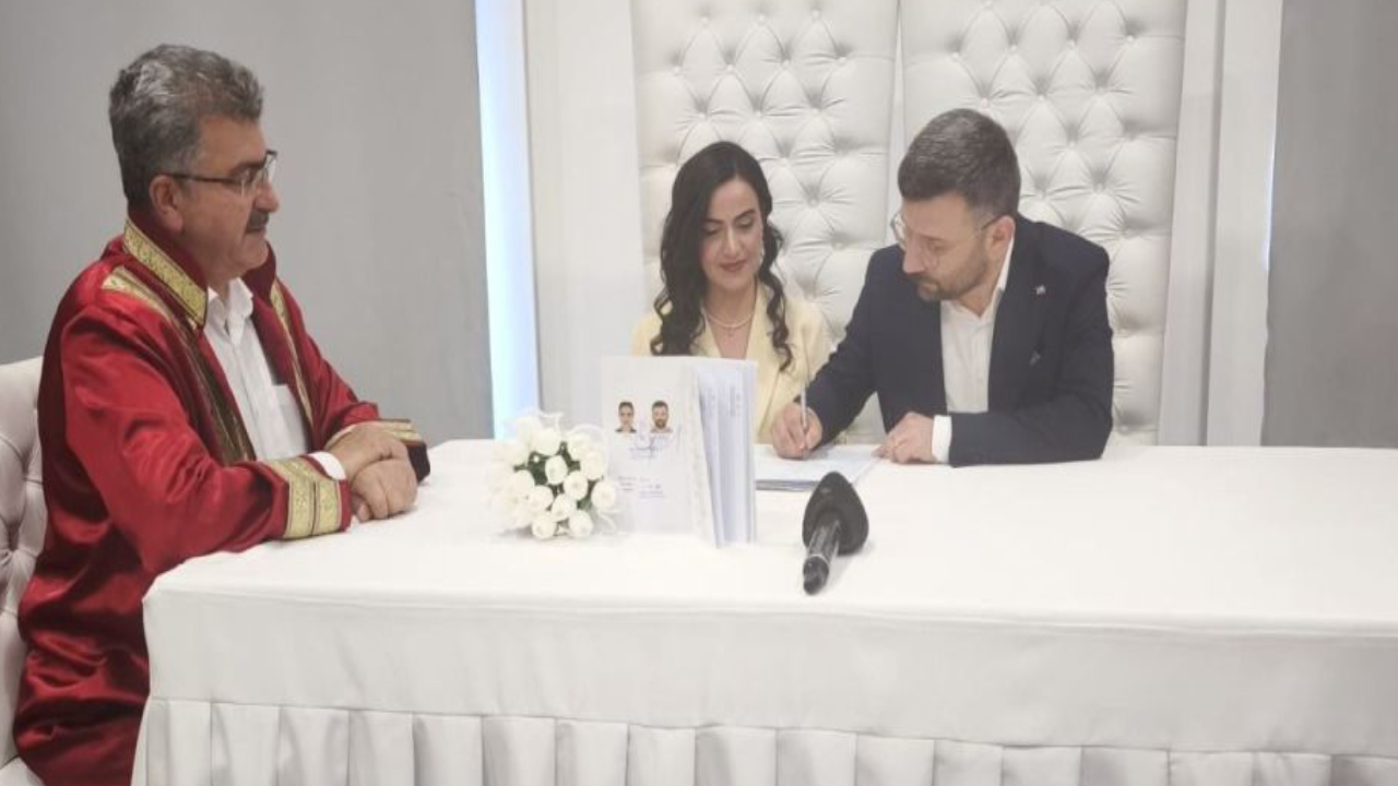 SÖZCÜ Muhabiri Evren Demirdaş, Berivan Taş ile Dünya Evine Girdi