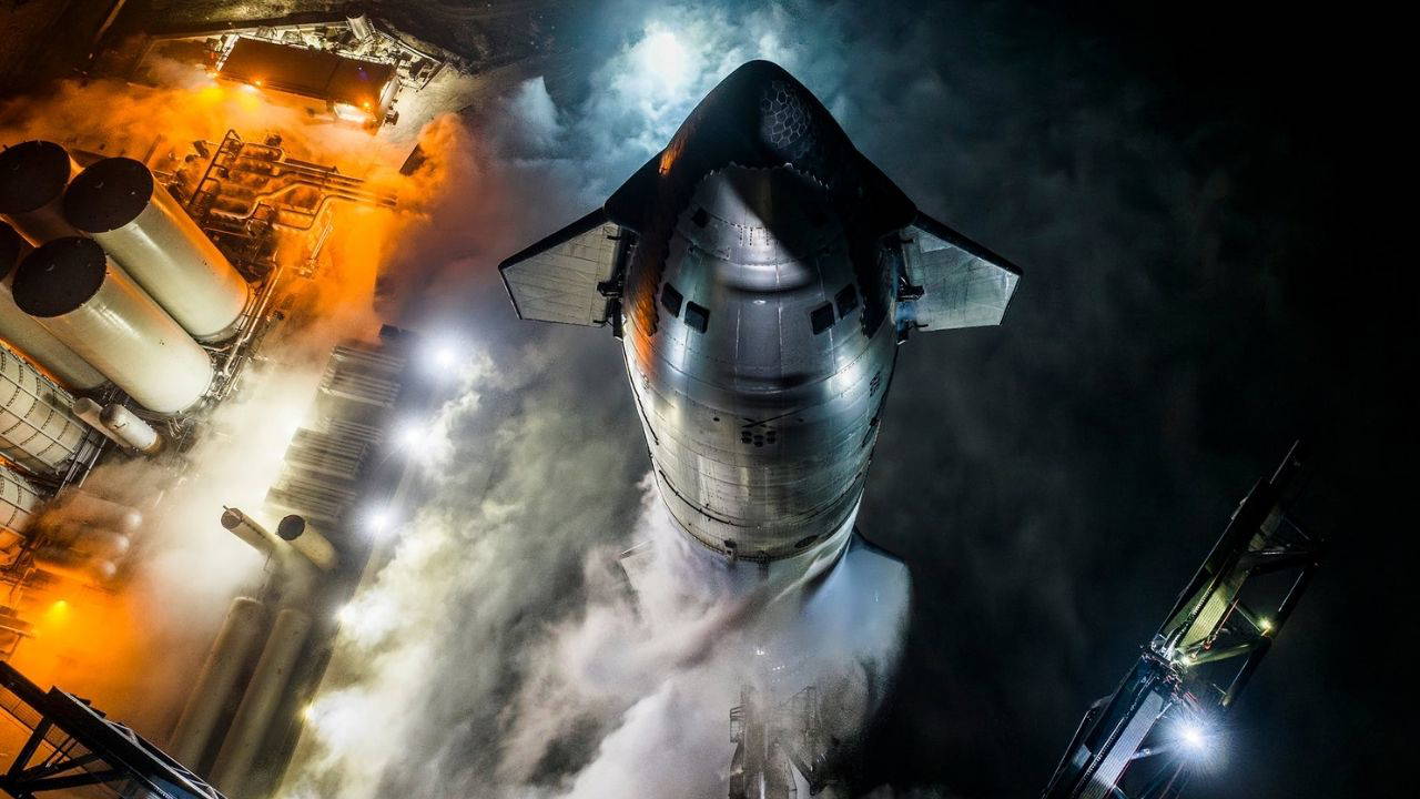 SpaceX, Starship ile 20 Uyduyu Başarıyla Uzaya Gönderdi