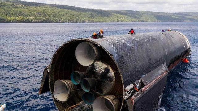 SpaceX, Starship'i Bir Ay Sonra Okyanustan Çıkardı
