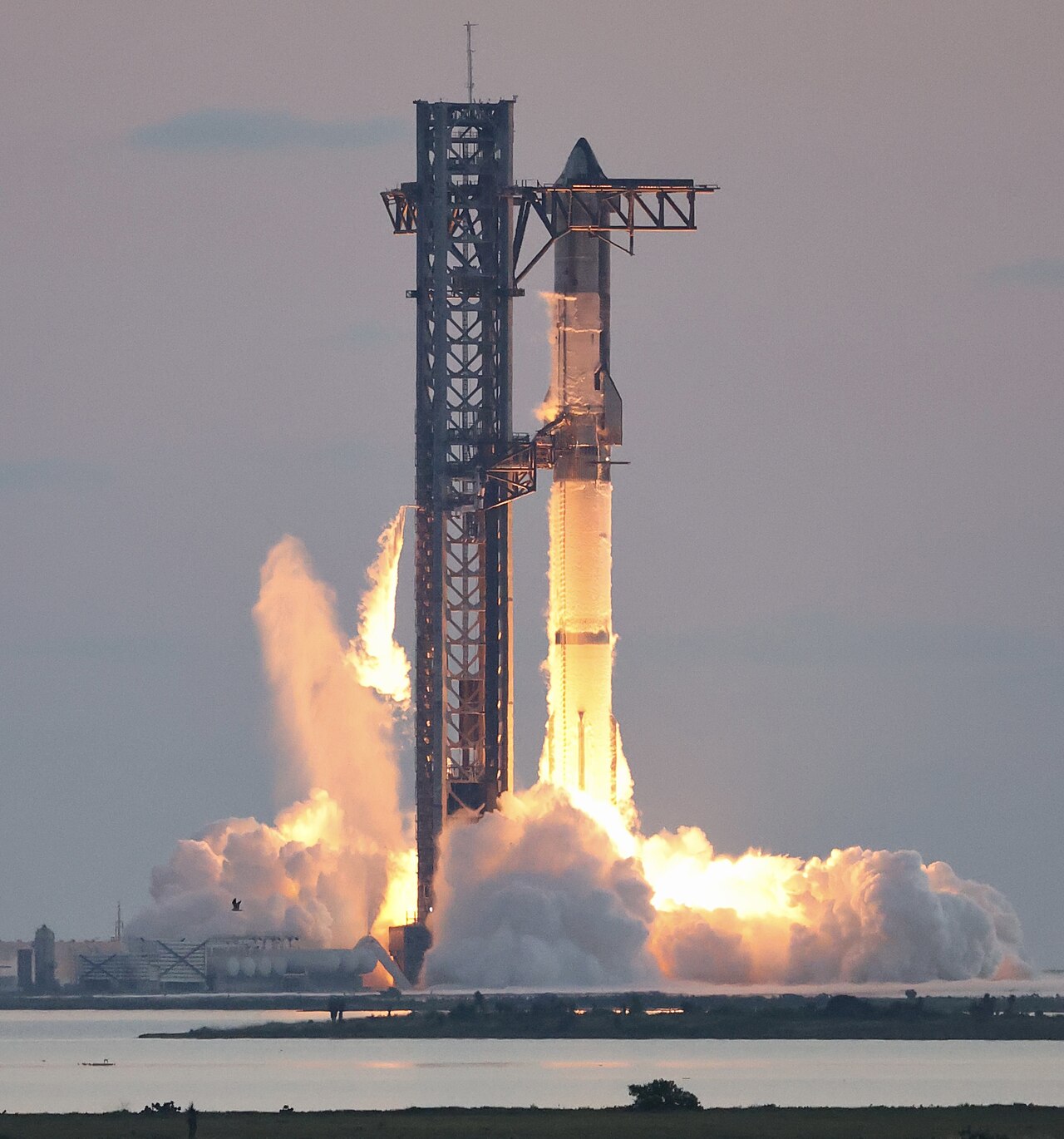 SpaceX, Starship İçin Daha Güçlü Sinyal Peşinde