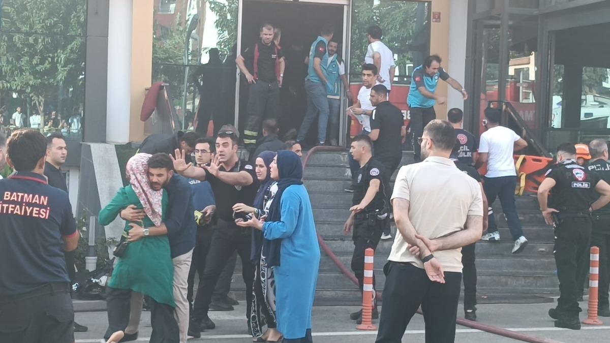 Spor Salonundaki Yangında Mehmet Şimşek'in Yeğeni Emine Yani Hayatını Kaybetti