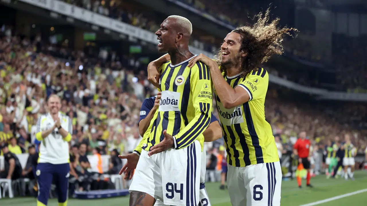 Spor yazarları Fenerbahçe - Gornik Zabrze maçını yorumladı: 'İsmail Kartal altın sezonunu yaşayabilir