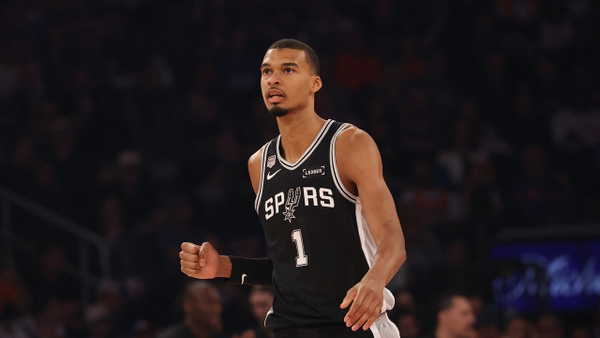 Spurs, Knicks'i Yendi: NBA Final Serisinde 2-1 Öne Geçti