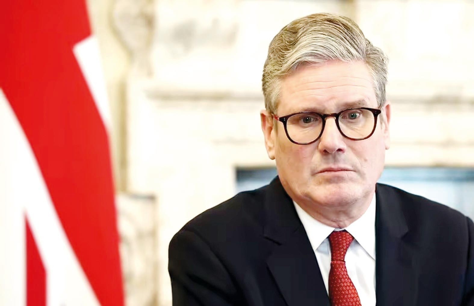 Starmer bugün istifa ediyor iddiası İngiltere'yi karıştırdı