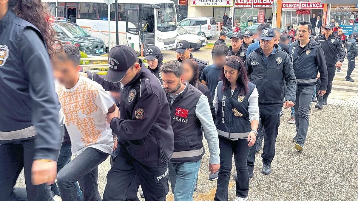 Suç Ağlarına Ağır Darbe: 27 Tutuklama