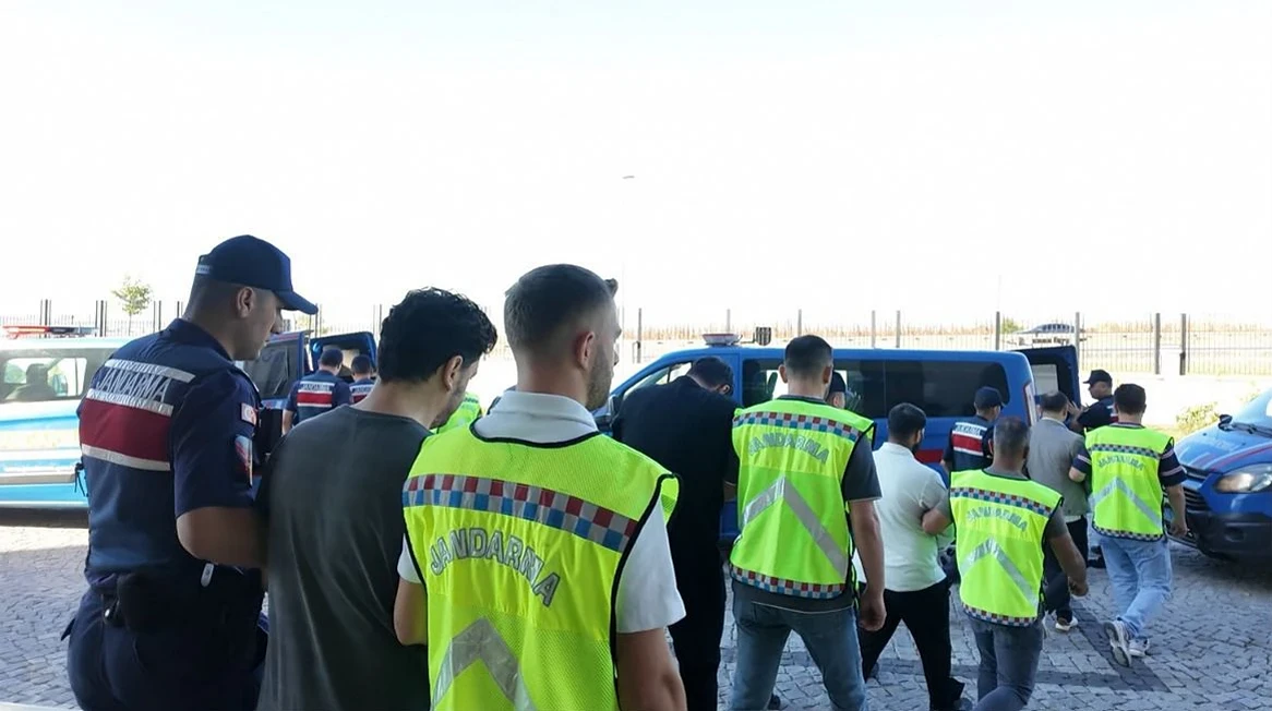 Suç örgütlerine şafak operasyonu: Türkiye genelinde topyekûn temizlik