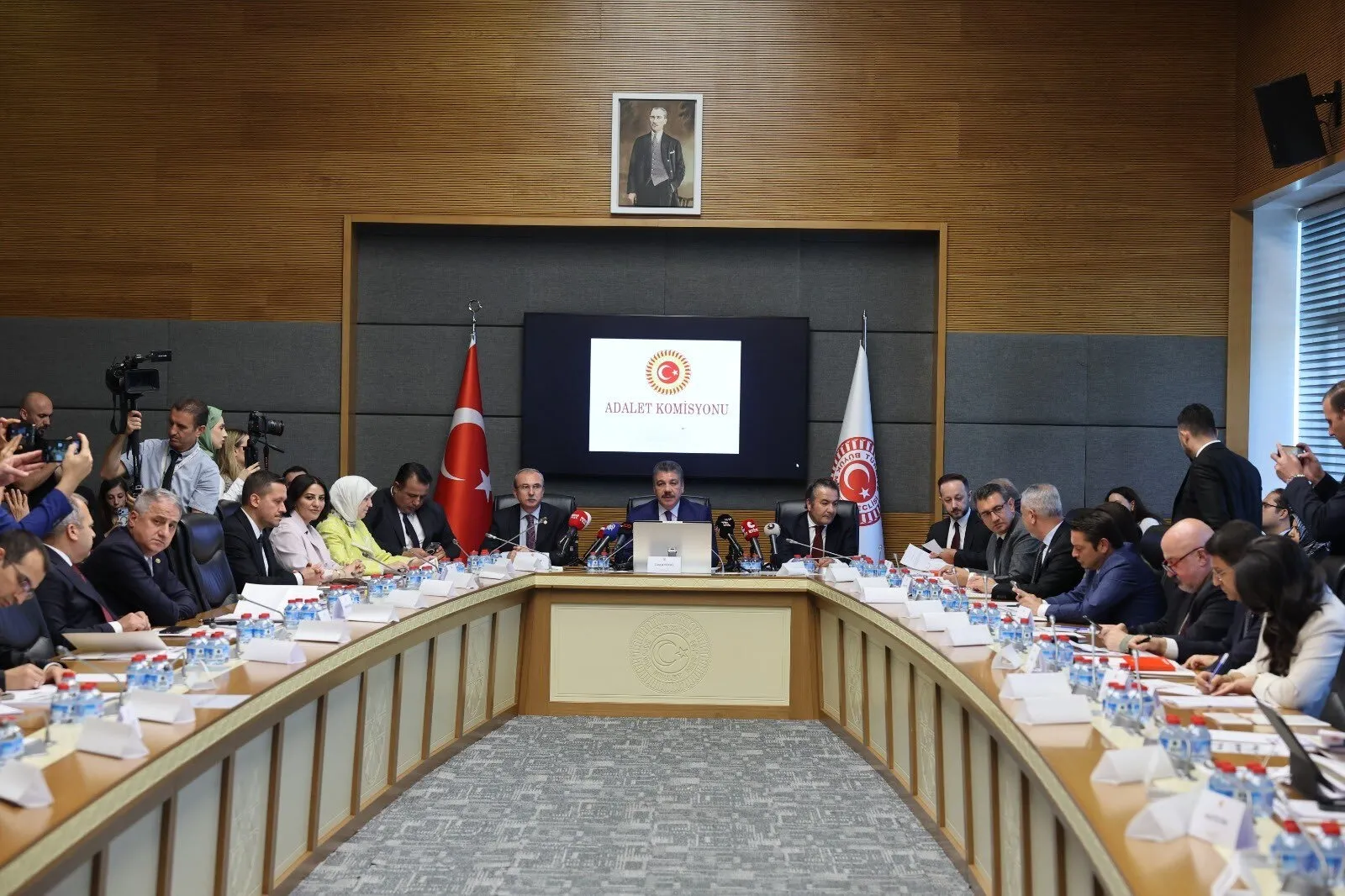 Suça sürüklenen çocuklara yeni düzenleme Meclis'te