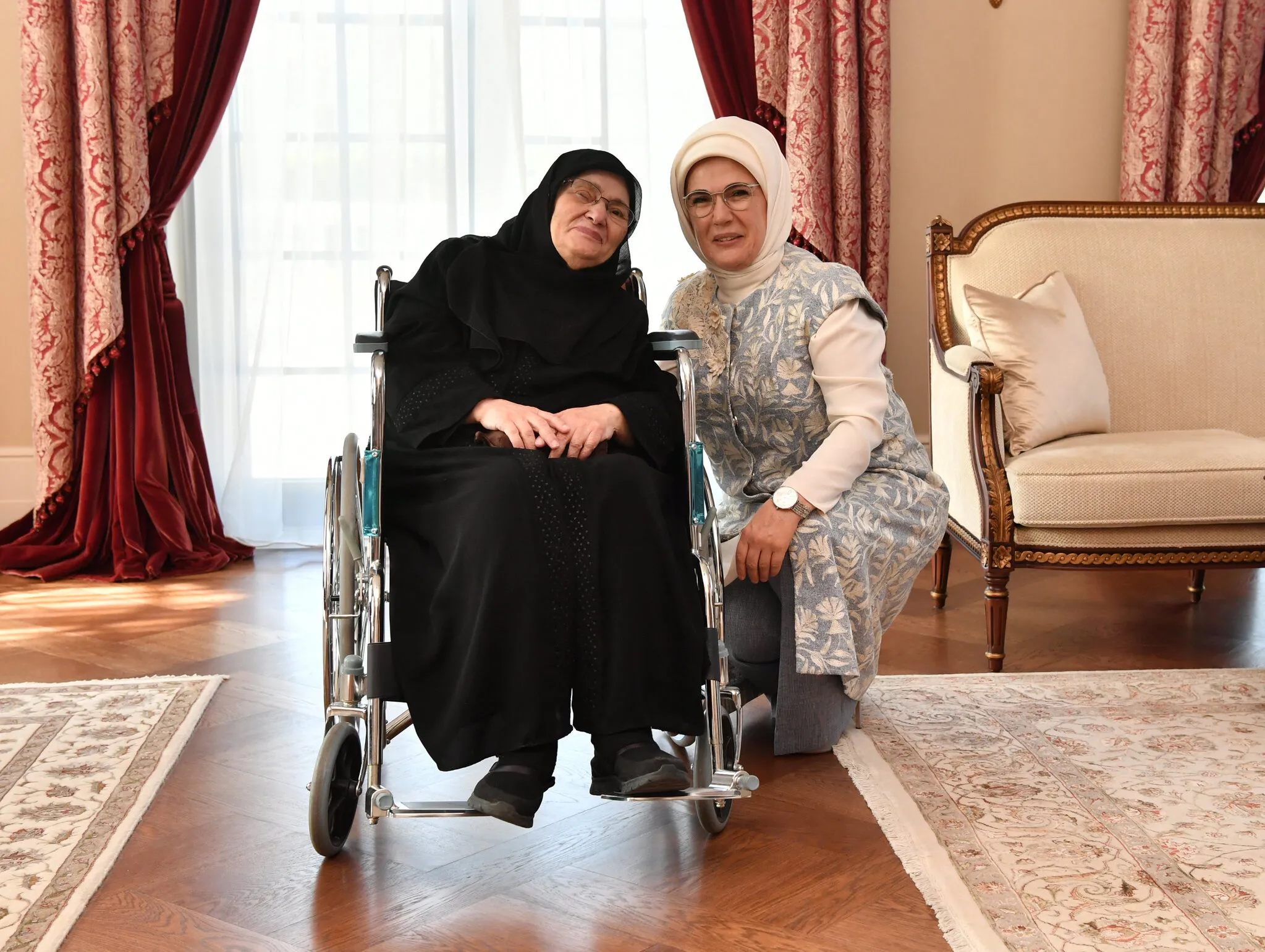 Şule Yüksel Şenler Vefatının 7. Yılında Saygı ve Rahmetle Anılıyor