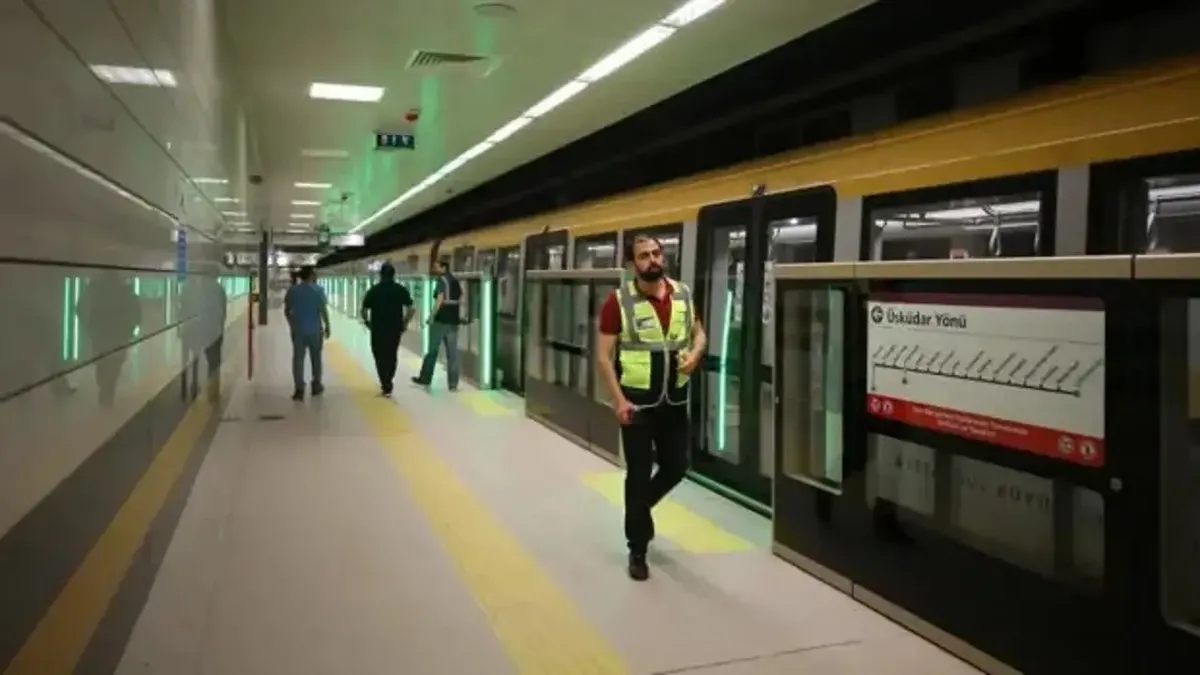 Sultanbeyli-Üsküdar metrosunda kablo patlaması: seferler aksadı