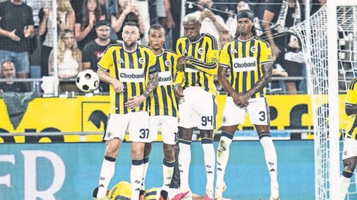Süper Lig'de İlk 2 Hafta: F.Bahçe'nin Savunma Zaafı ve Hakem Tartışmaları