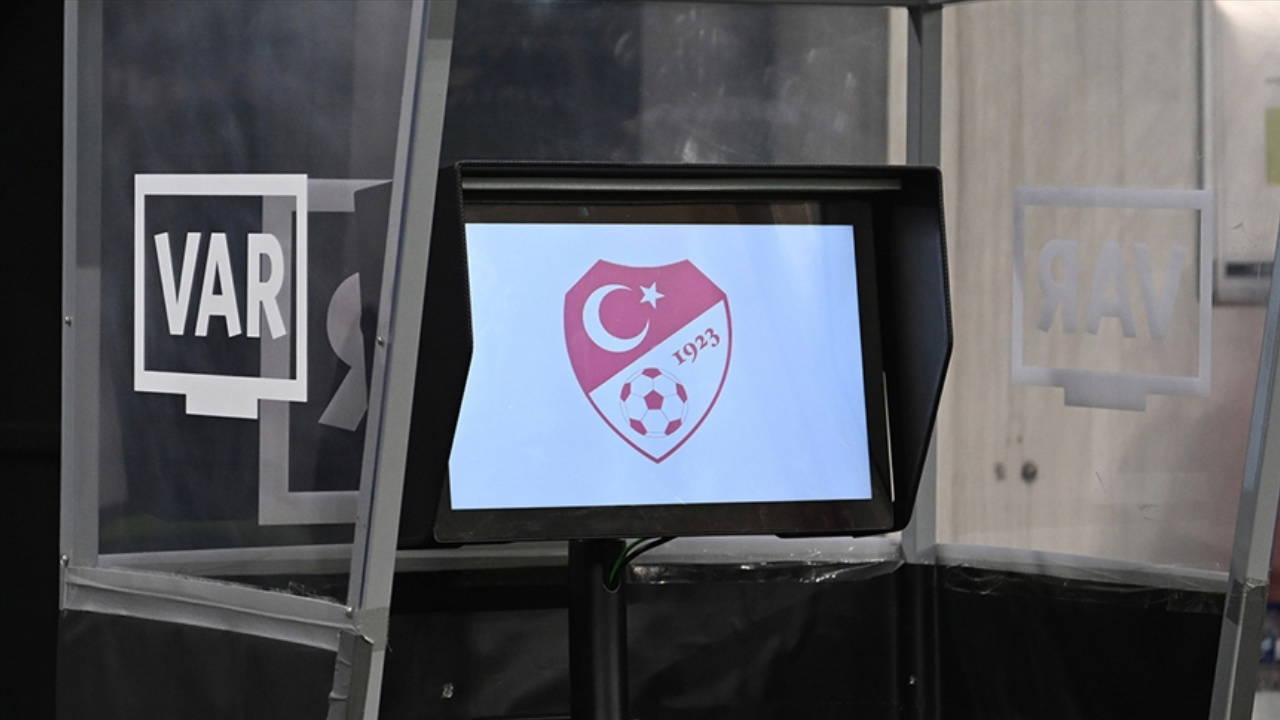 Süper Lig'de İlk Haftanın VAR Kayıtları Yayımlandı