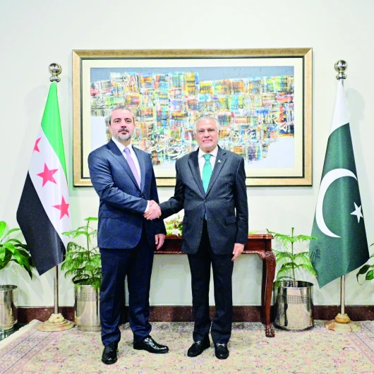 Suriye'den Pakistan'a Kritik Ziyaret: Şeybani ve Dar Görüştü