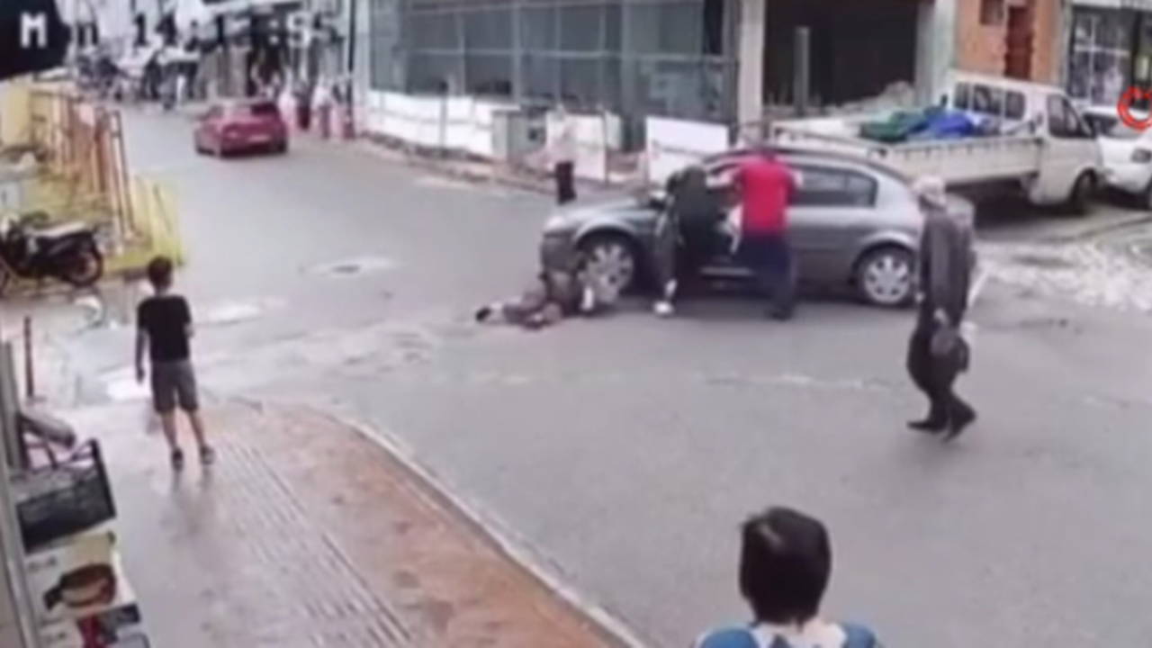 Sürücünün direksiyon başında fenalaştığı korku dolu anlar kamerada