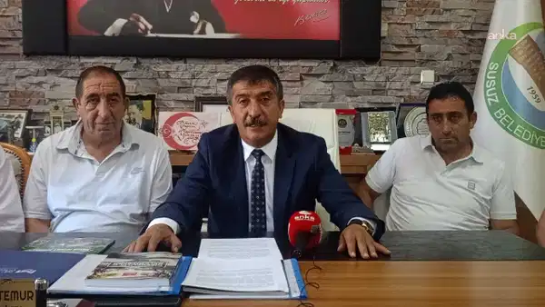 Susuz Belediye Başkanı ve Meclis Üyeleri CHP'den İstifa Etti