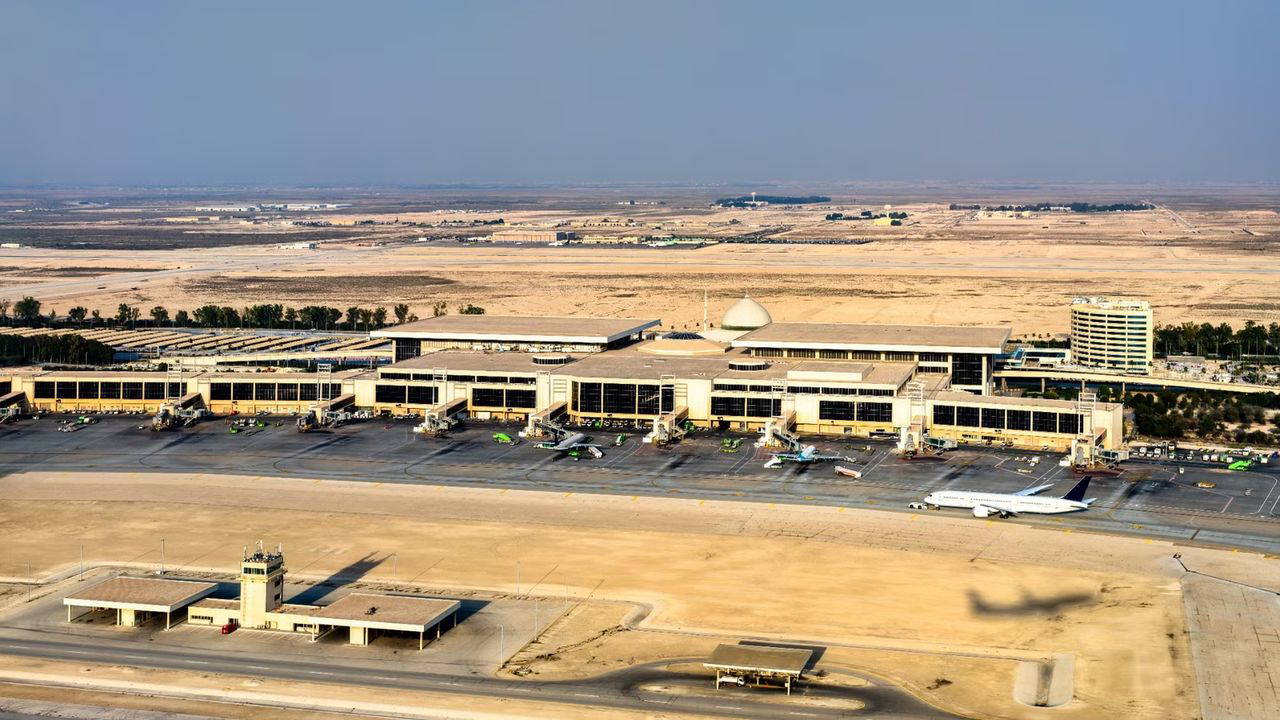 Suudi Arabistan'da Kral Fahd Havalimanı'na Yeni Saldırı