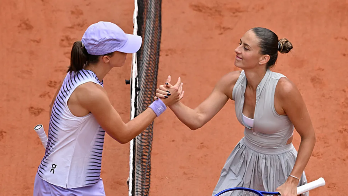 Swiatek ve Bencic, Fransa Açık'ta 4. Turda Sürpriz Şekilde Elendi