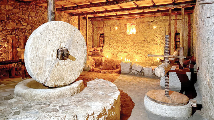 Syedra Antik Kenti'ndeki Zeytinyağı İşliği Restorasyonu Tarihe Işık Tutuyor