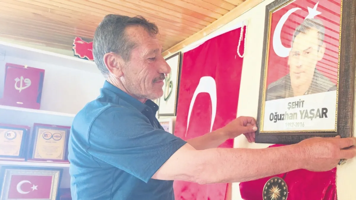 Tabuta sığmayan şehit Oğuzhan Yaşar'ın ailesinden 15 Temmuz mesajı
